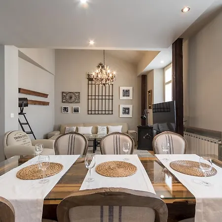 Apartamento Petit Palais 1829 Granada